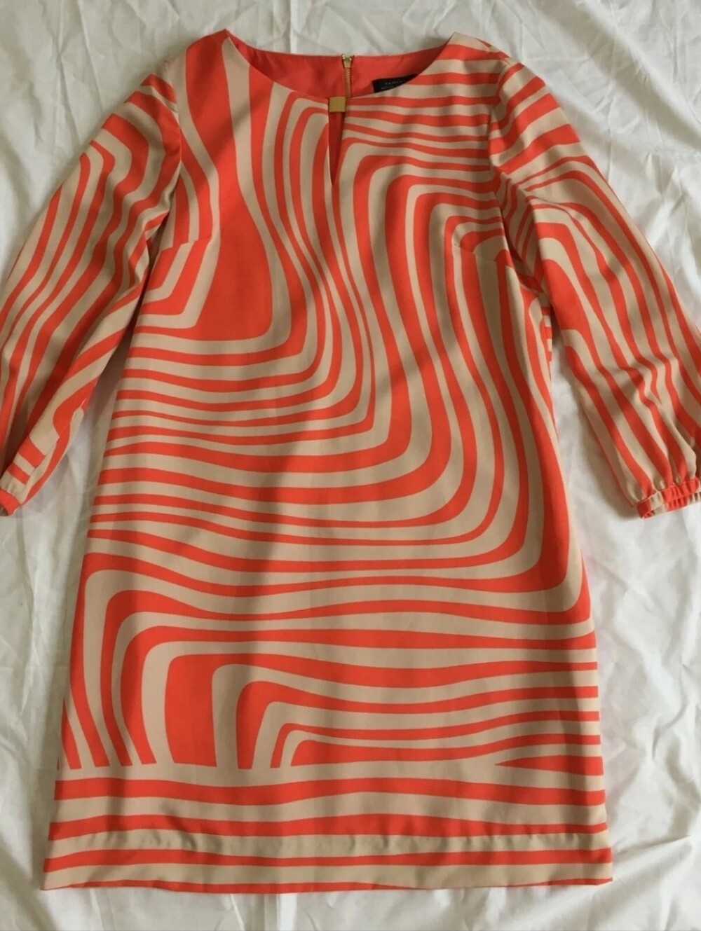 Tahari Arthur S. Levine orange and tan swirl mod shift dress